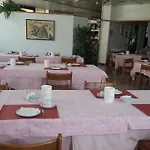 克里斯塔罗酒店 3*