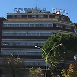 克里斯塔罗酒店 3*