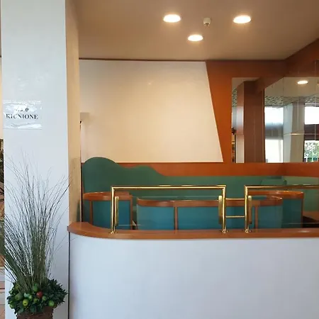 Hotel Cristallo 3*