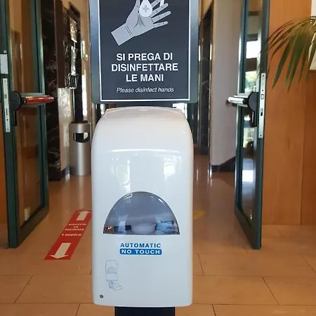 Hotel Cristallo 3*