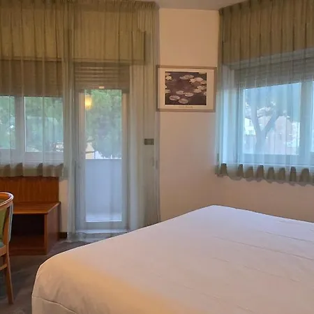 Cristallo Hotel 3*
