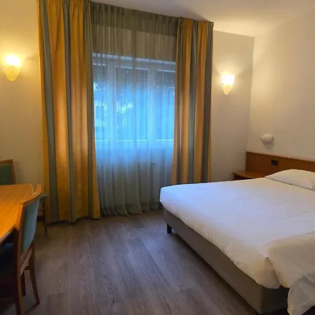 Cristallo Hotel 3*