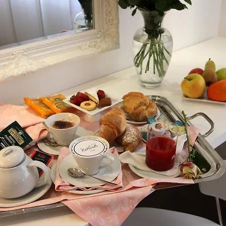 Hotel Cristallo 3*